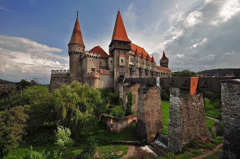 30 World Best Haunted Place: Ghost Area 25 Corvin Castle in Hunedoara, Romania