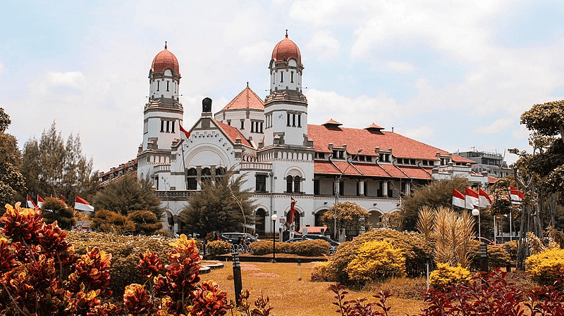 30 World Best Haunted Place: Ghost Area 26 Lawang Sewu in Semarang, Indonesia