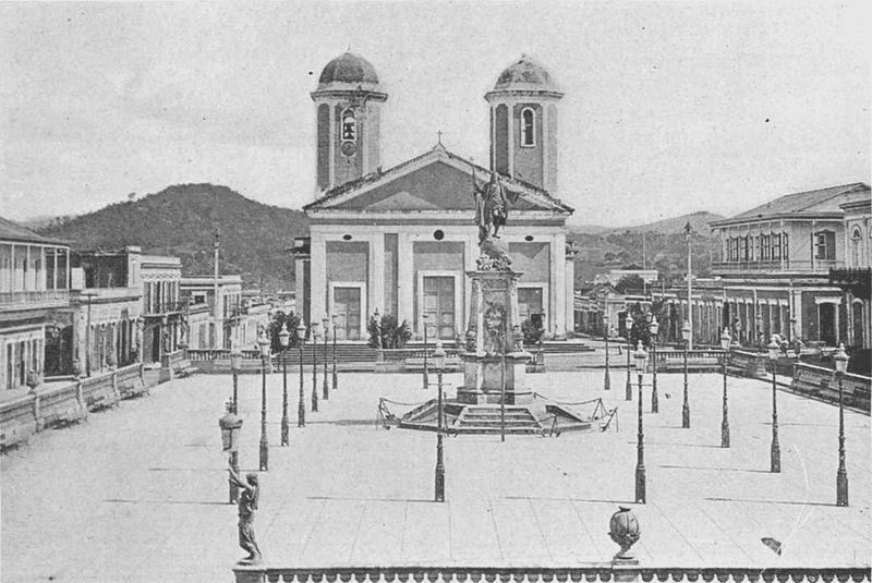 Plaza Colón, Mayagüez