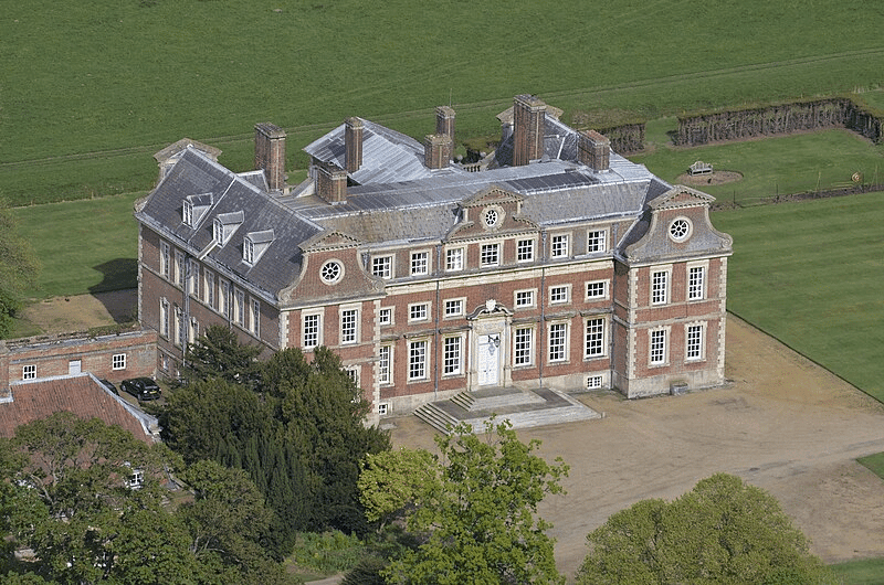 30 World Best Haunted Place: Ghost Area 2 Raynham Hall in Norfolk, United Kingdom