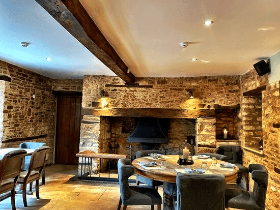 30 Best Places To Eat In The Cotswolds 9 The Chequers, Churchill