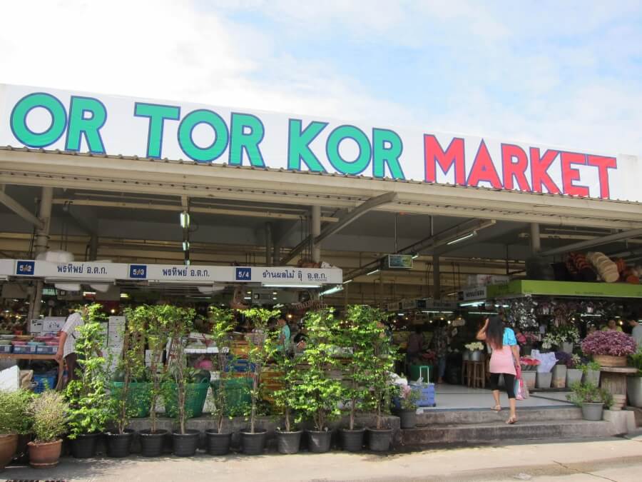 19 Best Place To Buy Souvenirs In Bangkok 19 Tor Kor Market Best Place To Buy Souvenirs In Bangkok