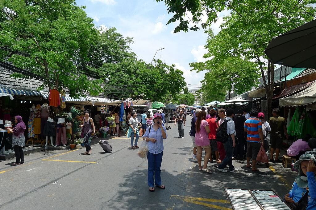 19 Best Place To Buy Souvenirs In Bangkok 2 Chatuchak Weekend Market Best Place To Buy Souvenirs In Bangkok