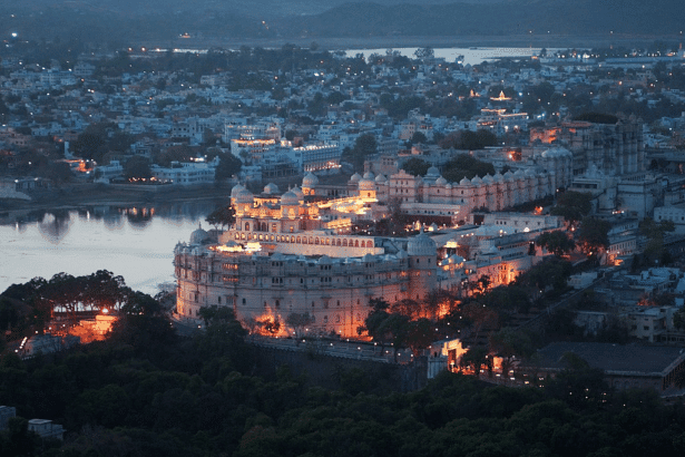 20 Best Tourist Places In December: Top December Getaways