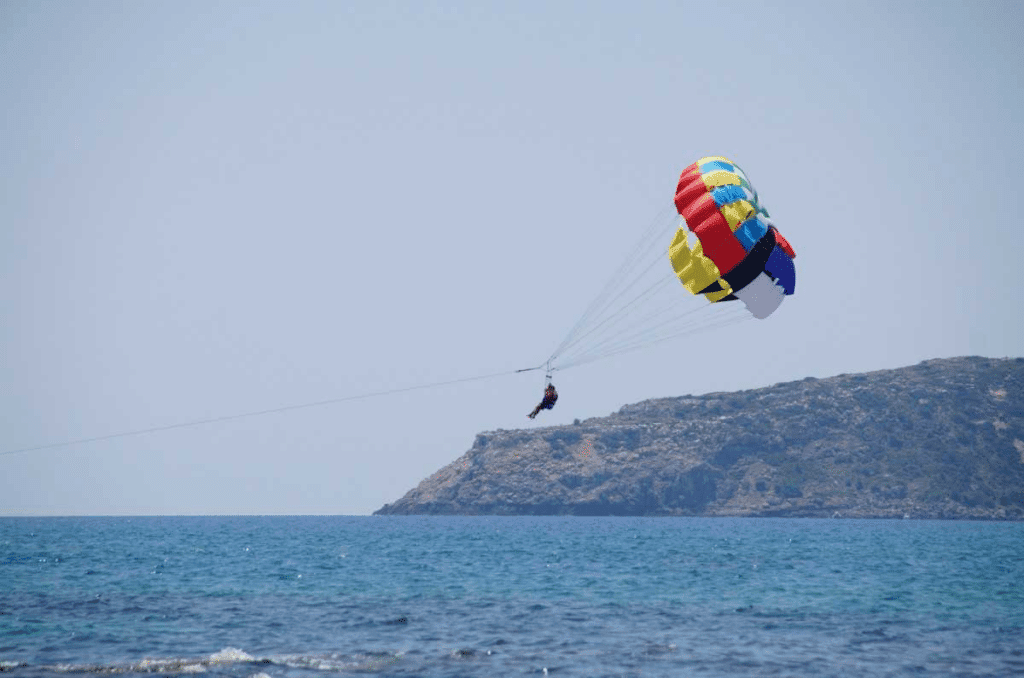 20 Best Tourist Places In Lakshadweep: Pristine Beaches 16 Parasailing in Lakshadweep Best Tourist Places In Lakshadweep