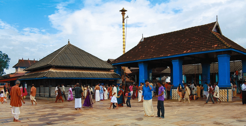 20 Best Tourist Place In Ernakulam: Ernakulam's Top Attractions 2 Chottanikkara Temple Best Tourist Place In Ernakulam