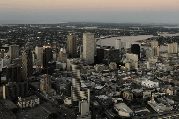 10 Best Host Agencies for Travel Agents to Grow Business