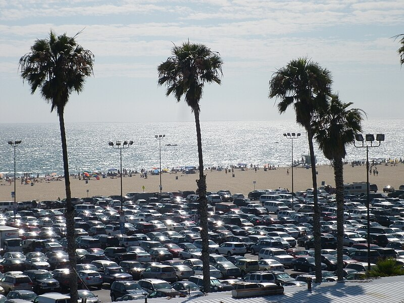 10 Best Beaches in California – Top Coastal Destinations 2 Santa Monica Beach