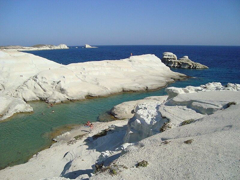 Sarakiniko Beach (Milos)