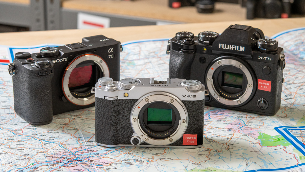 10 Best Mirrorless Cameras for Travel: Compact & High-Quality Picks