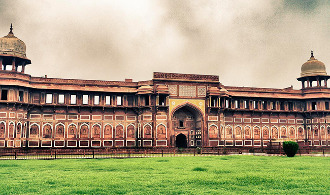 Delhi – Jaipur – Agra – Fatehpur Sikri – Bharatpur
