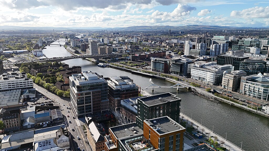 10 Best Places to Visit in Scotland: Top Destinations & Sights 3 Glasgow