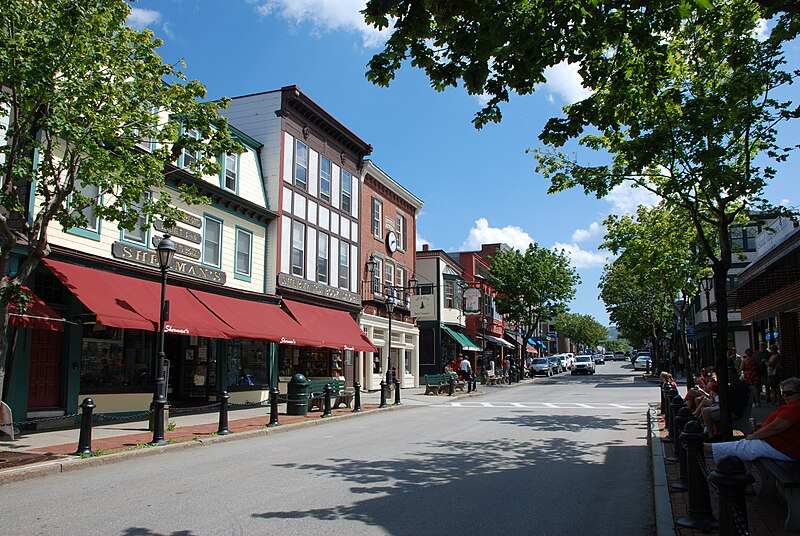 10 Best Places to Visit In Maine: Top Attractions & Destinations 4 Bar Harbor