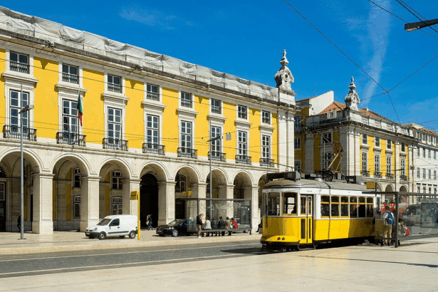 10 Tourist Attractions In Lisbon, Portugal