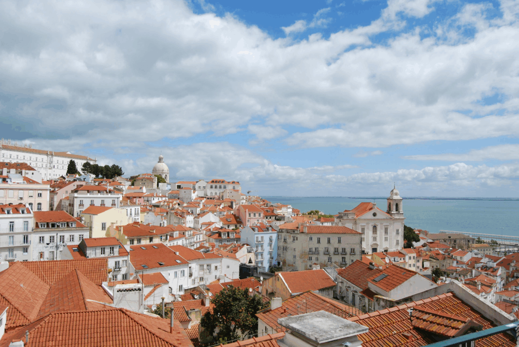 Discover Alfama District