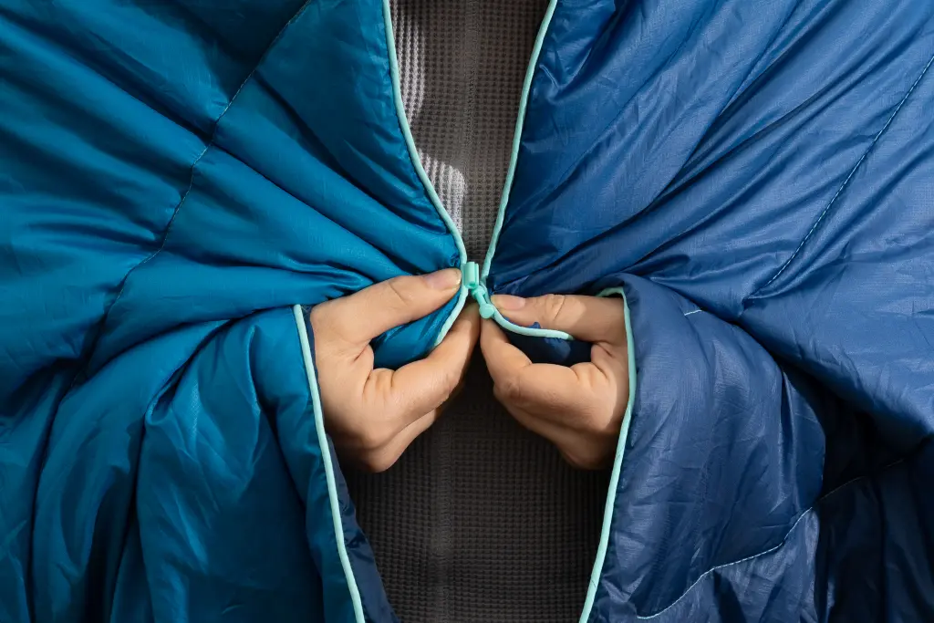 10 Best Travel Blankets for Comfort & Easy Portability 10  Rumpl Original Puffy Blanket
