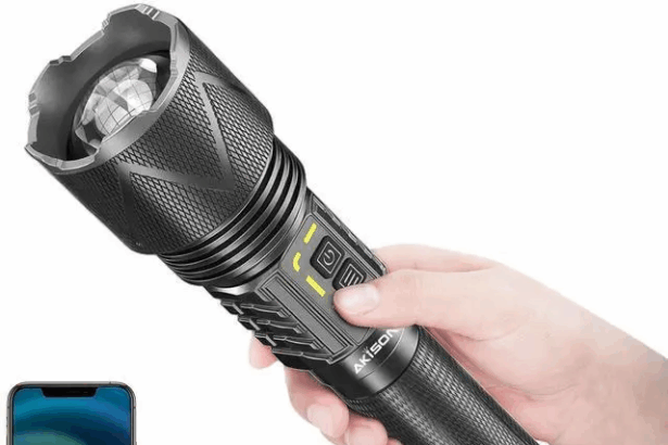 10 Best Travel Flashlights for Hiking, Camping & Everyday Use