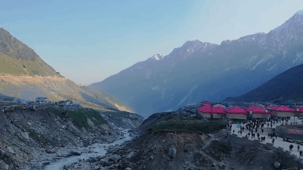 10 Best Hot Spring Trip Destinations In India for Relaxation 9 Gaurikund, Uttarakhand