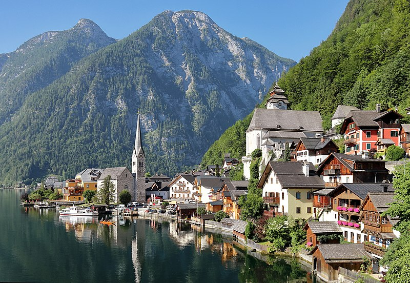 10 Best Small Towns In Europe for a Perfect Getaway 9 Hallstatt, Austria