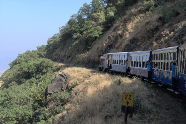 Top Best Scenic Train Journeys In India to Explore