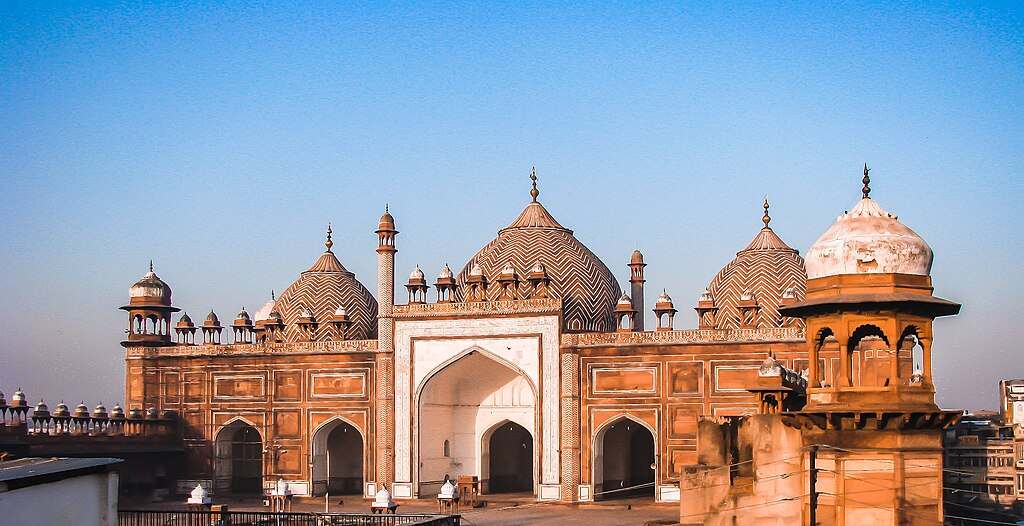 20 Best Heritage Sites In Uttar Pradesh: Explore History & Culture 19 Jama Masjid, Agra