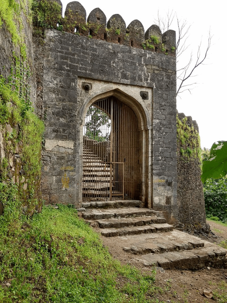 20 Best Heritage Sites In Uttar Pradesh: Explore History & Culture 21 Deogarh Fort