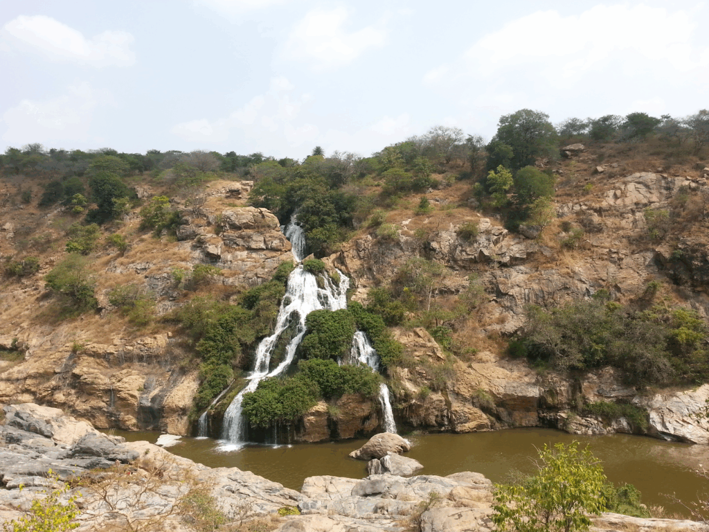 Chunchi Falls