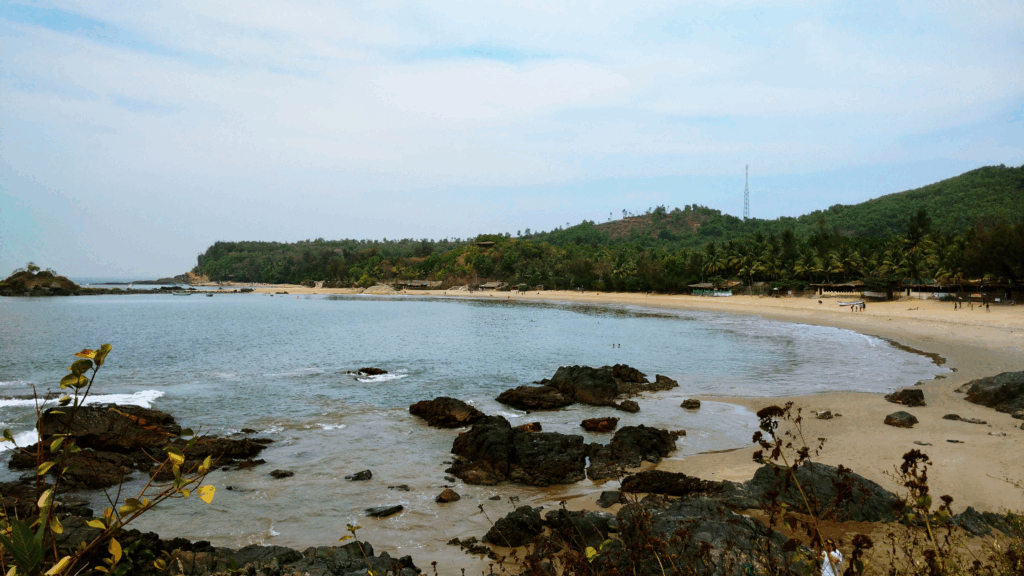 20 Best Beaches in Karnataka for Scenic Getaways 5 Half Moon Beach, Gokarna