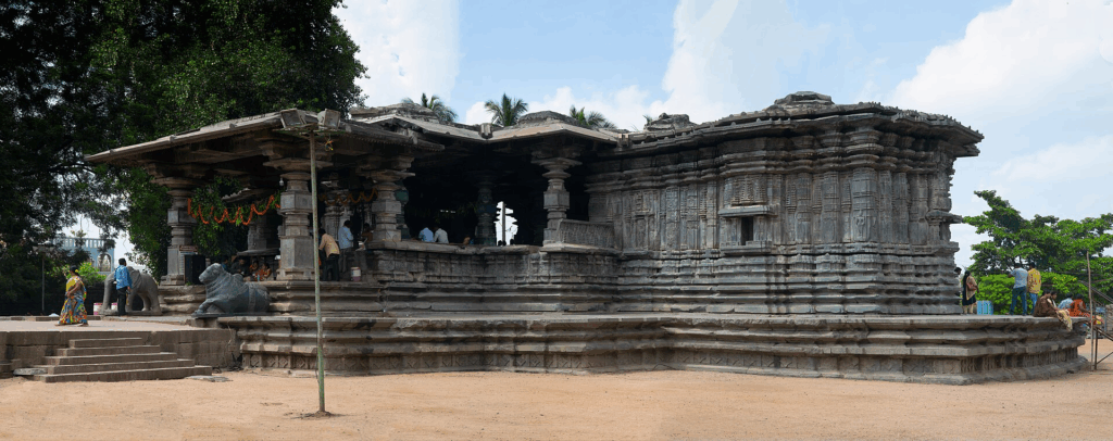 20 Best Heritage Sites in Telangana: Forts, Temples & Palaces 8 Thousand Pillar Temple, Hanamkonda