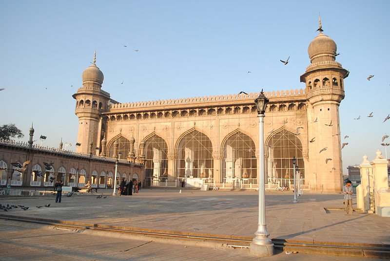 20 Best Heritage Sites in Telangana: Forts, Temples & Palaces 12 Mecca Masjid, Hyderabad