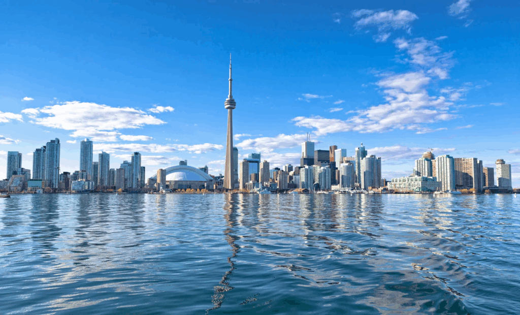 10 Best New York Alternatives for Memorable City Breaks 4 Toronto, Canada