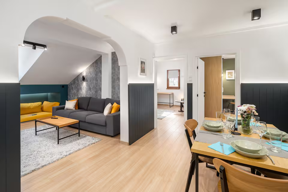 Hostels with Workspaces