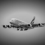 10 Best AI Tools To Predict Flight Price Drops Easily