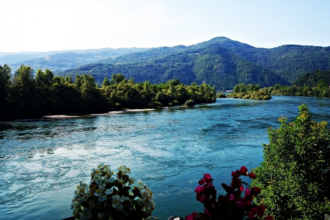 10 Best Honeymoon Destinations From India for Couples