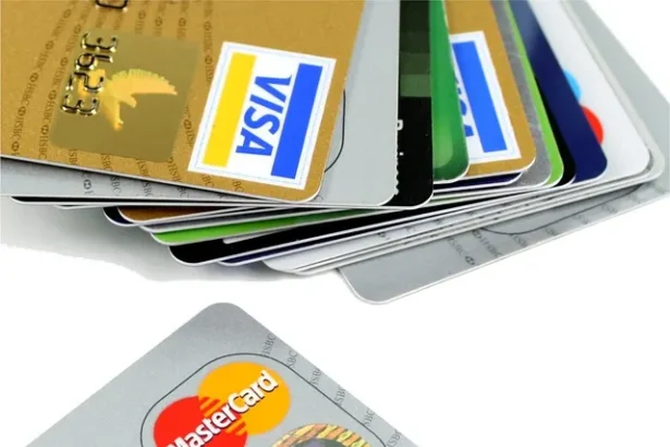 10 Best Travel Credit Cards For Rewards, Miles & Cashback