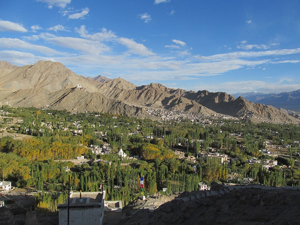 10 Best Travel Destinations in India for Culture, Food & Beauty 3 Leh-Ladakh (Jammu & Kashmir)