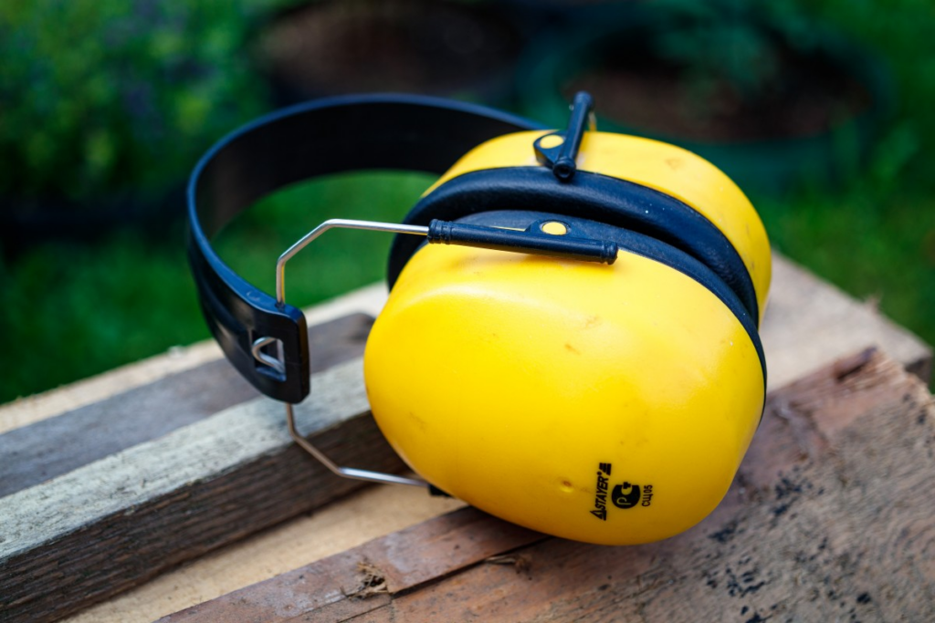 11 Top Travel Essentials Frequent Flyers Always Swear By 2 Noise-Canceling Headphones