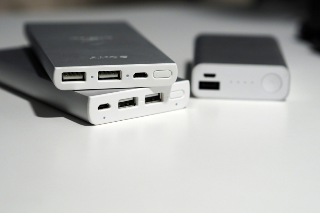 20 Must-Have Travel Gadgets For International Trips Guide 3 Power Bank