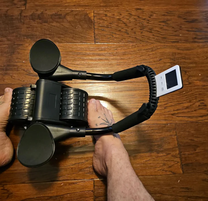 20 Must-Have Travel Gadgets For International Trips Guide 9 Portable Luggage Scale