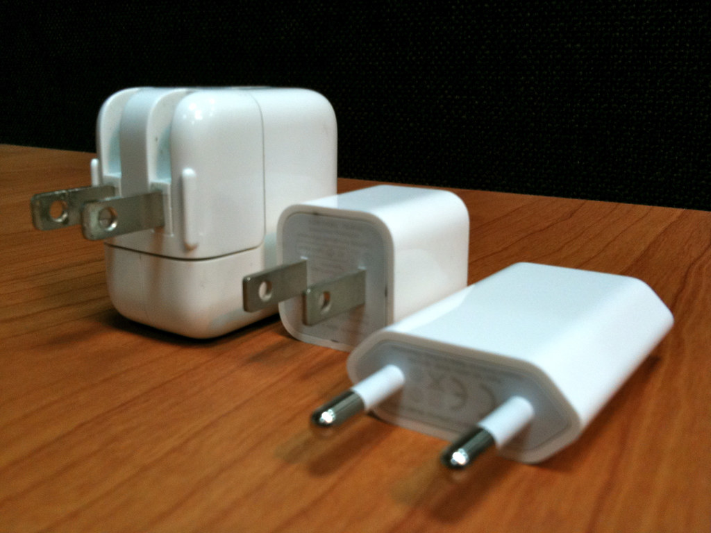 Travel adapter