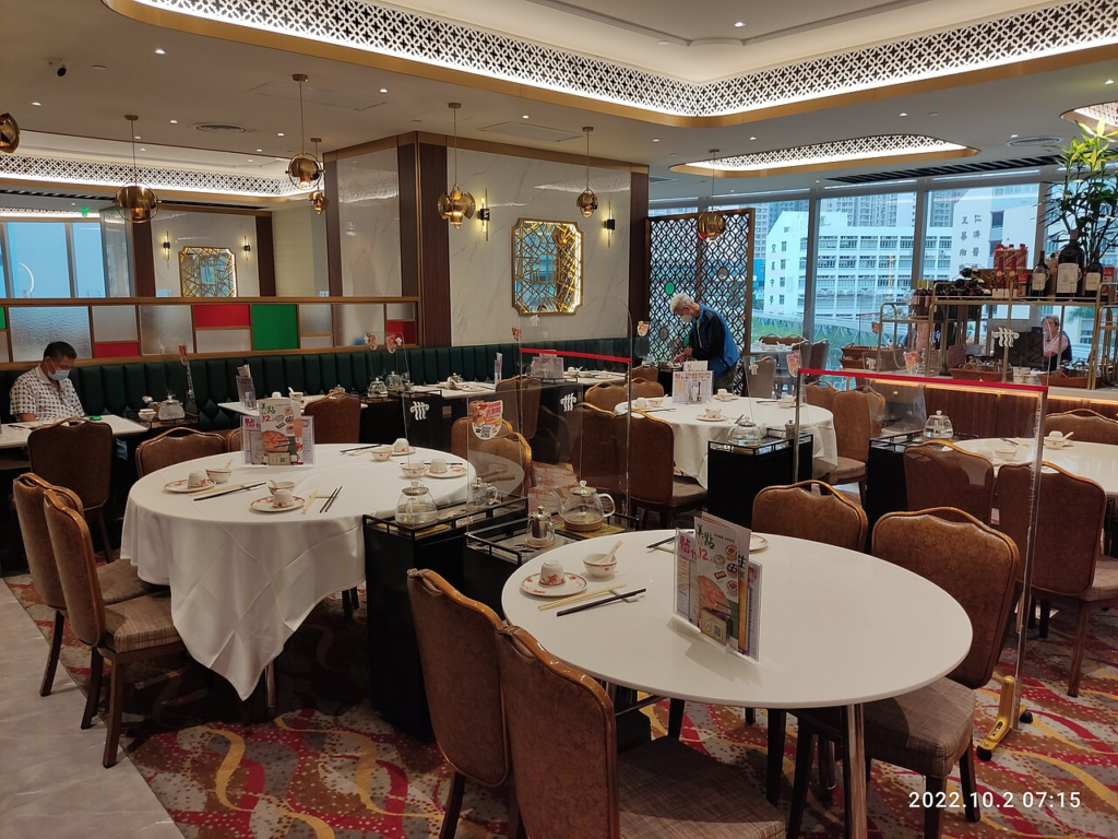18 Common Travel Scams Tourists Must Avoid Worldwide 16 Restaurant Bill Inflation