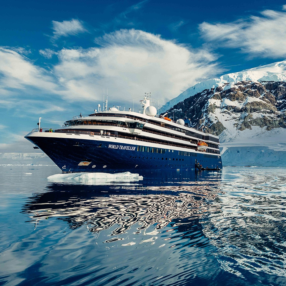 12 Unique Travel Experiences You Must Try Once in Life 9 Exploring Antarctica on Expedition Cruises