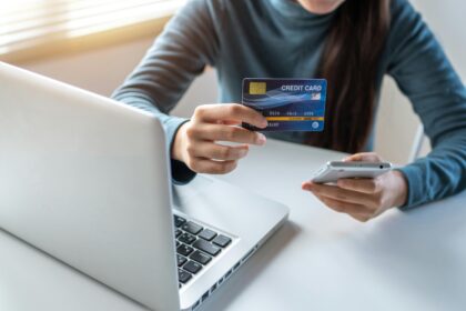 10 Best Travel Credit Cards for Rewards & Lounge Access
