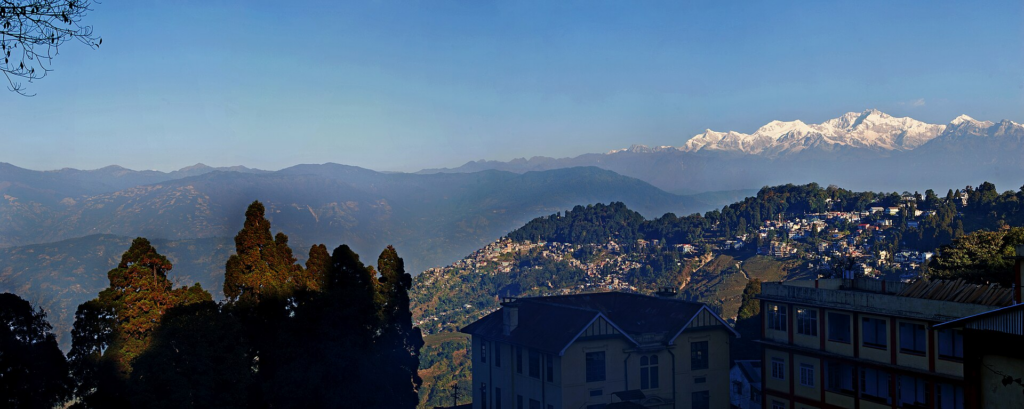 10 Best Honeymoon Places Near Bihar for Romantic Getaways 2 Darjeeling