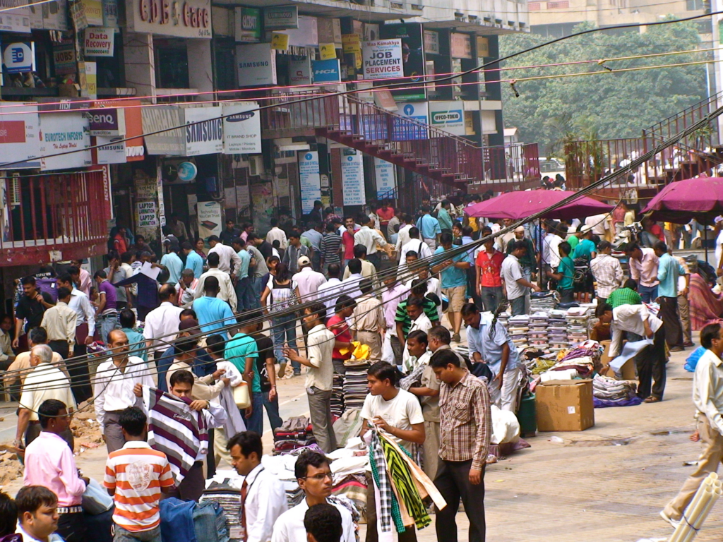 10 Best Shopping Markets In Bihar for Budget & Luxury Shopping 2 Patna Market
