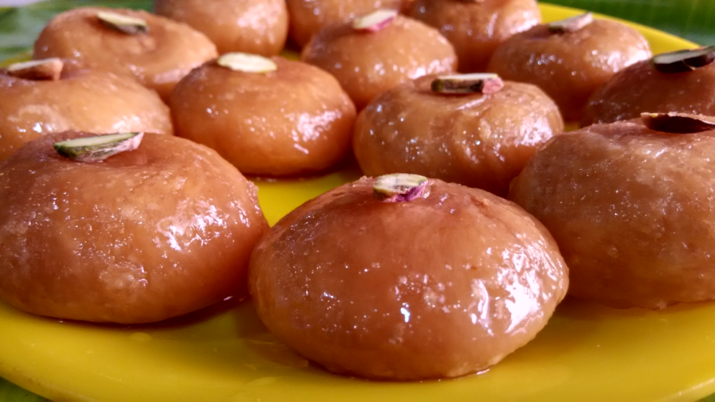 10 Best Street Foods to Try in Bihar: Top Local Delights 9 Balushahi