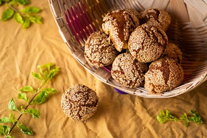 10 Best Street Foods to Try in Bihar: Top Local Delights 11 Anarsa