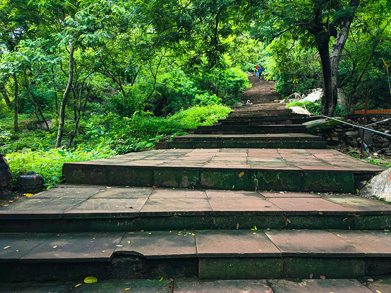 10 Best Hidden Places in Bihar You Must Explore in 2026 7 Pretshila Hill, Gaya