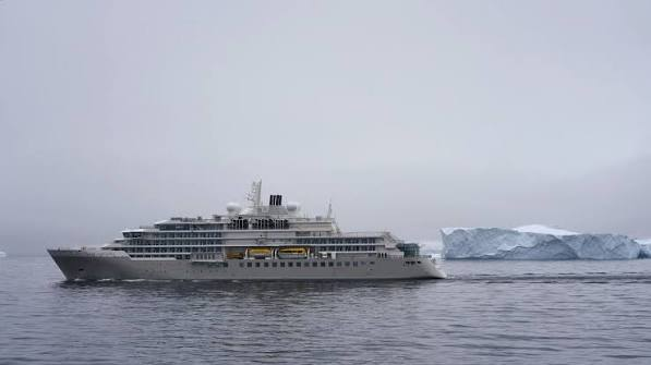 15 Bucket List Adventures Around the World You Must Try 7 Antarctica Expedition Cruise