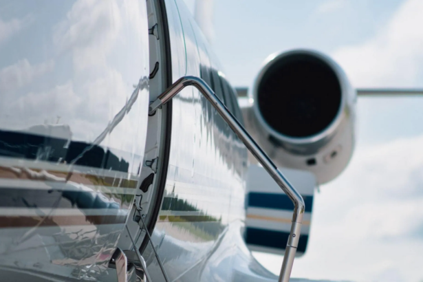 10 Best Private Jet Memberships for Luxury Travel In 2026